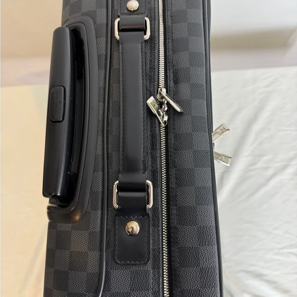 Louis Vuitton Pilot Trolley Bag